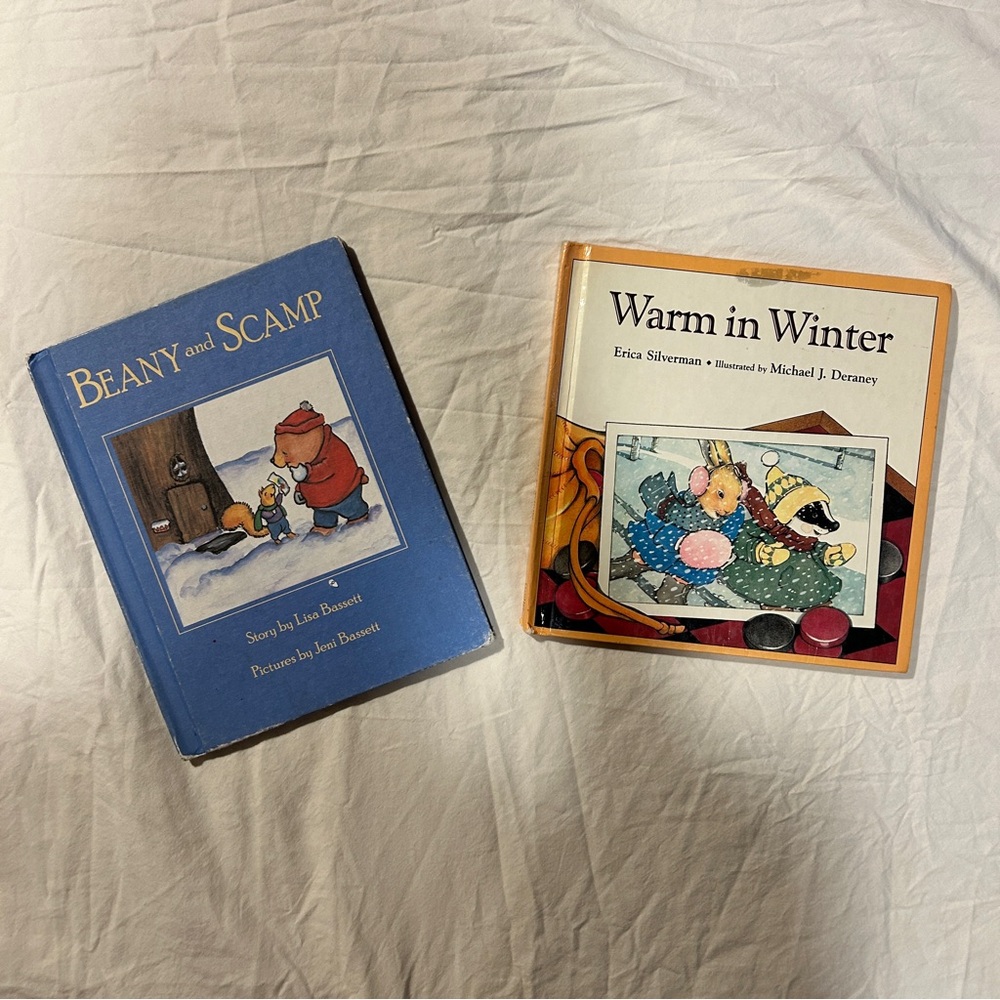 Lot of 2 vintage hardcover adorable winter children’s books